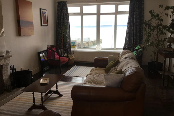 Room 2 of 14