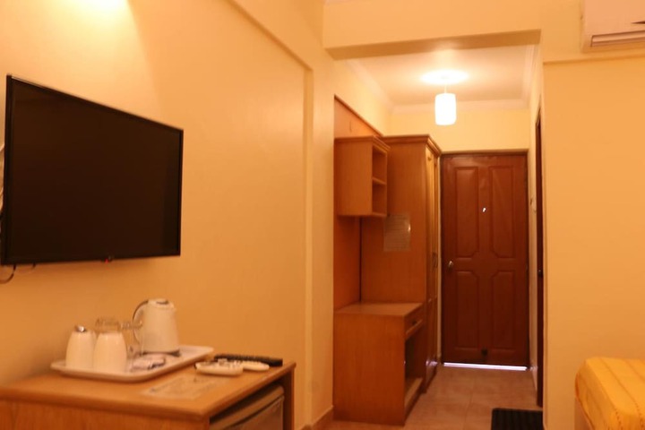Room 7 of 25