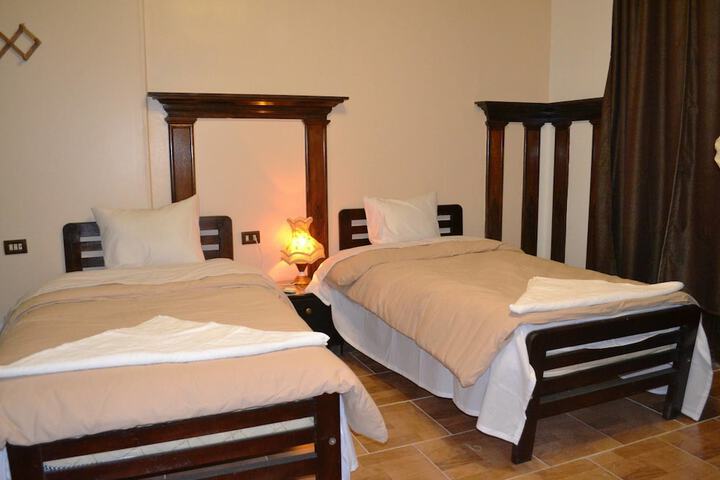 Room 12 of 60