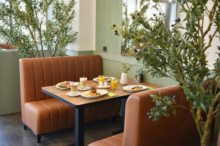 Breakfast/Coffee Service 48 of 59