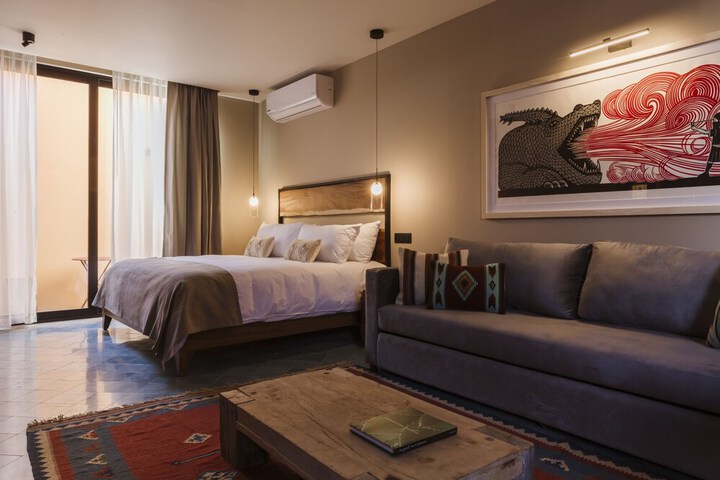 Room 12 of 56