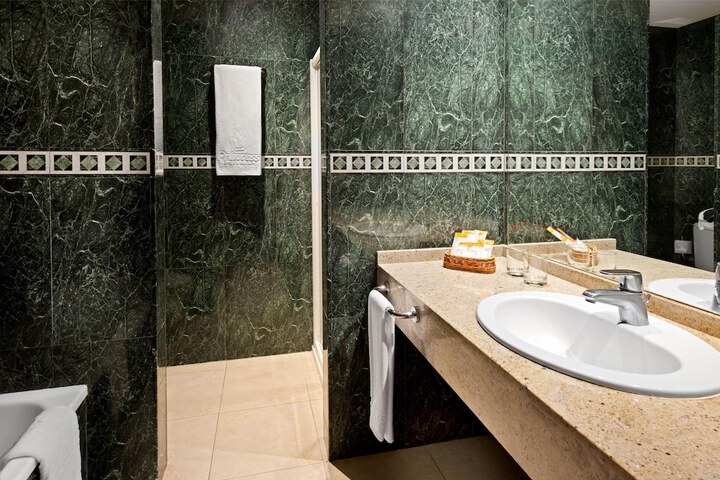 Bath Interior