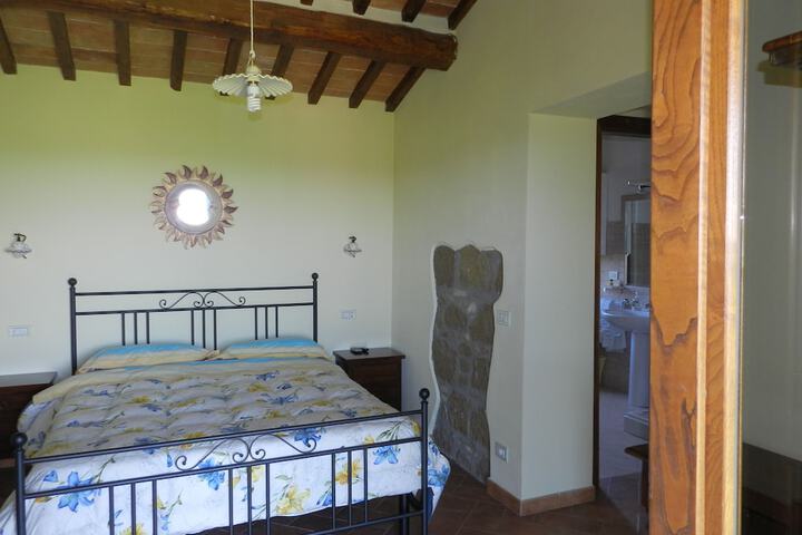 Room 6 of 43