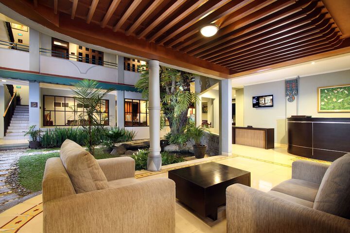 Hotel Interior 4 of 41