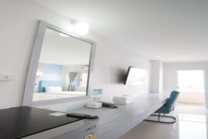 Room 17 of 29