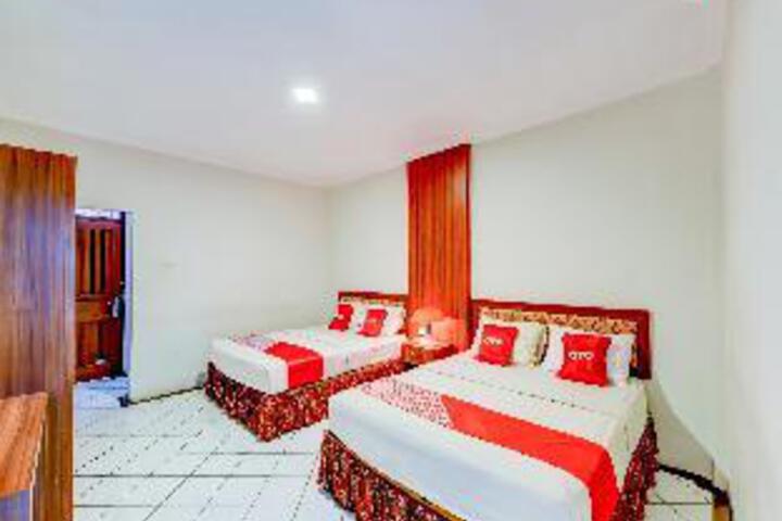 Room 6 of 13