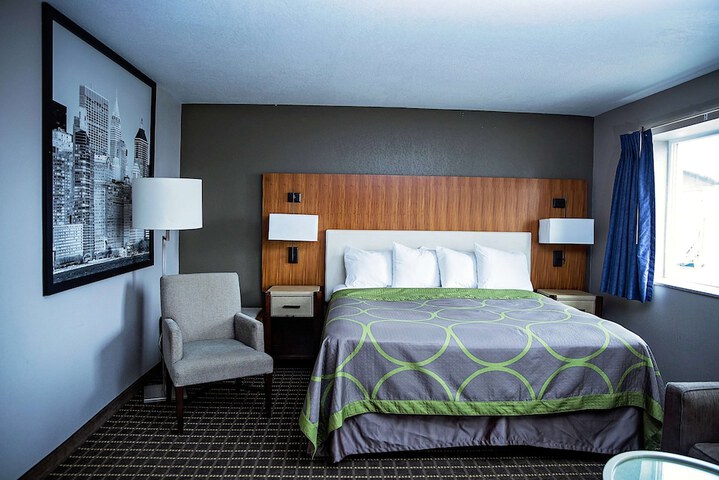 Room 20 of 36