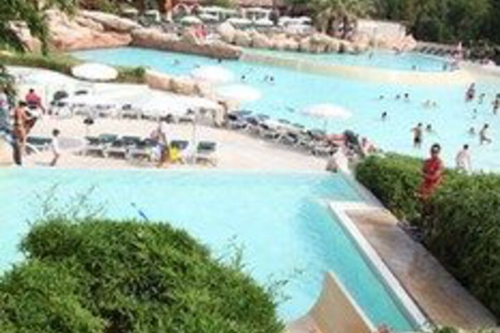 Pool 191 of 228