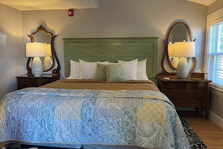 Room 11 of 64
