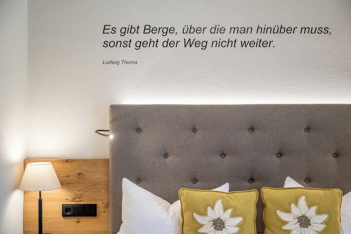Room 54 of 180