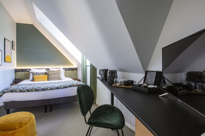 Room 20 of 63
