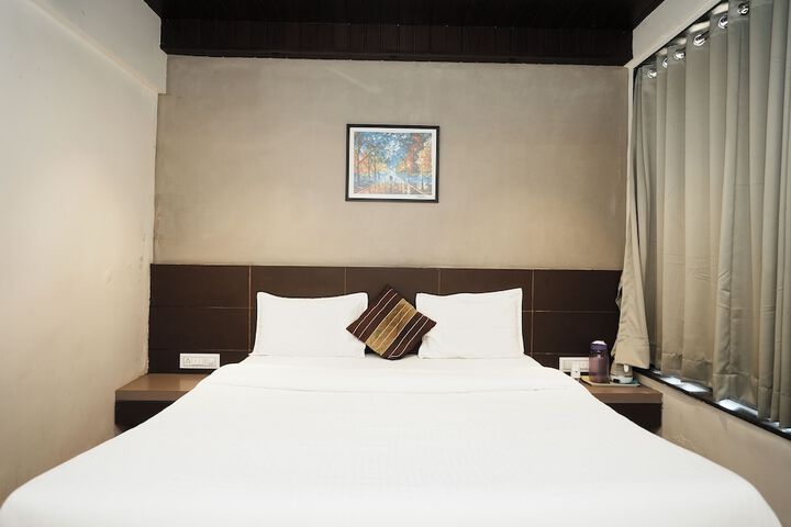 Room 2 of 47