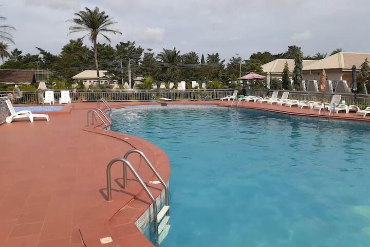 Pool 13 of 50