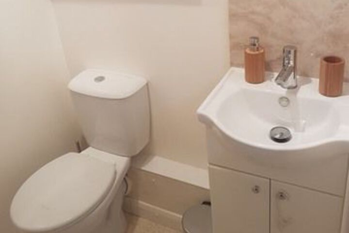 Room 2 of 45