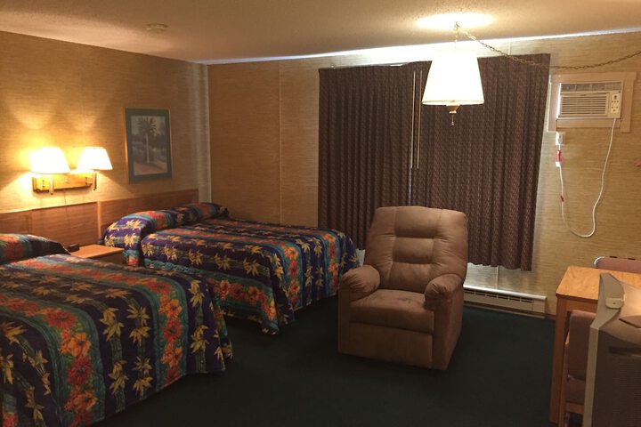2 Double Beds (5 of 17)