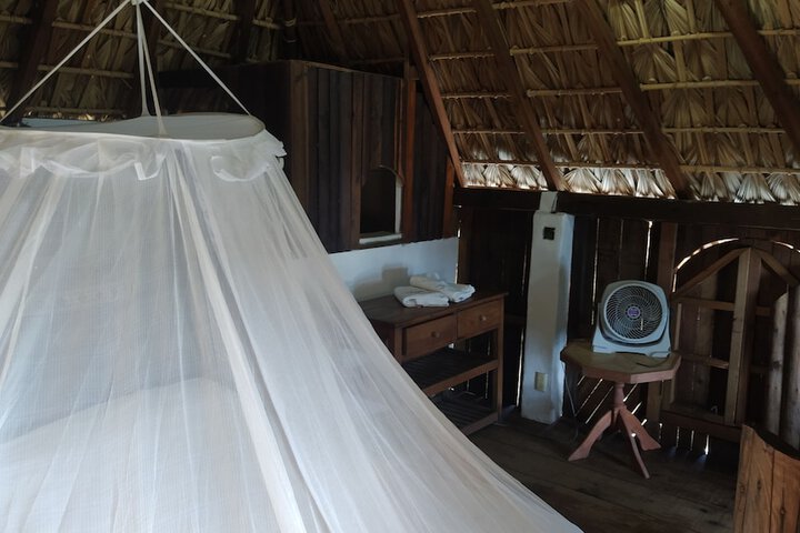 Room 5 of 18