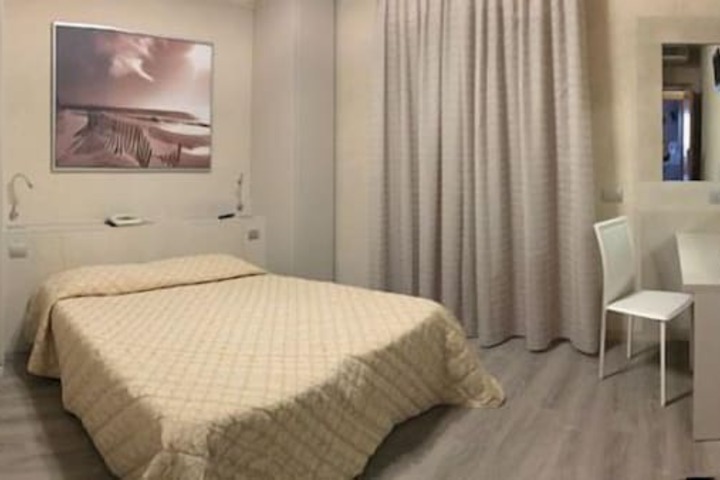 Room 8 of 59