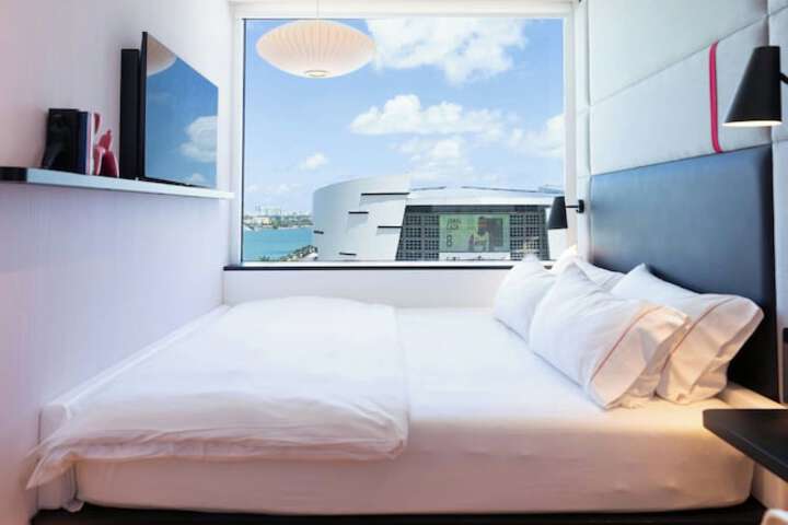 Room 25 of 66