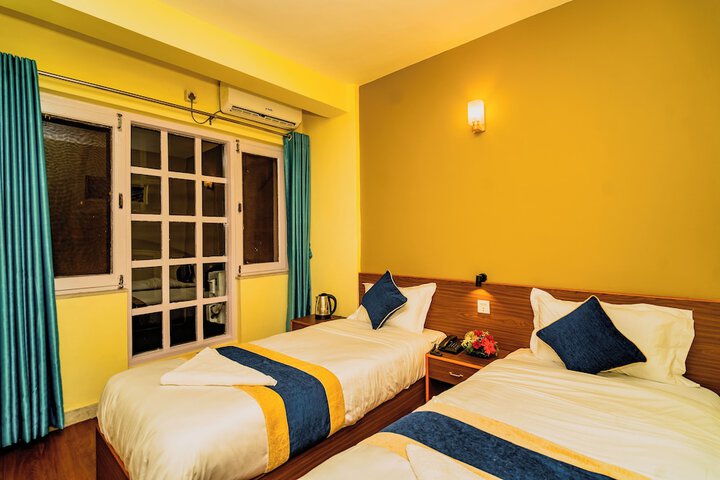 Room 10 of 29