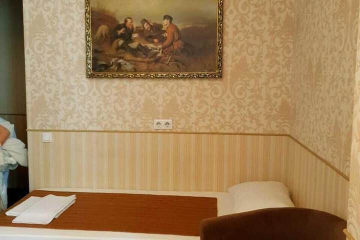 Room 16 of 46