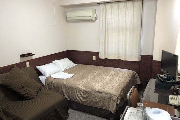 Room 4 of 71