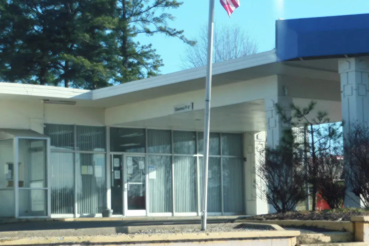 Landmark Inn