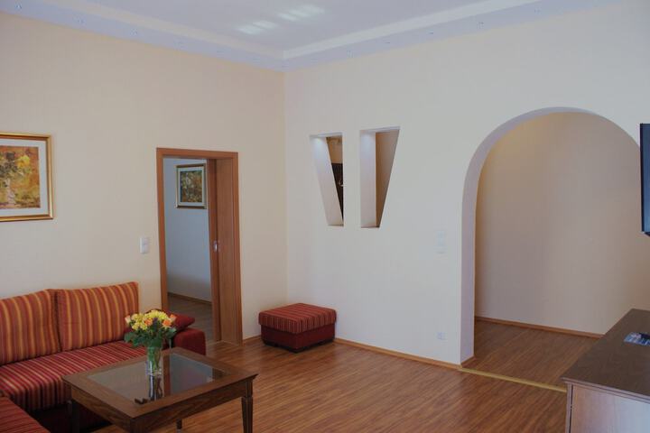 Room 25 of 57