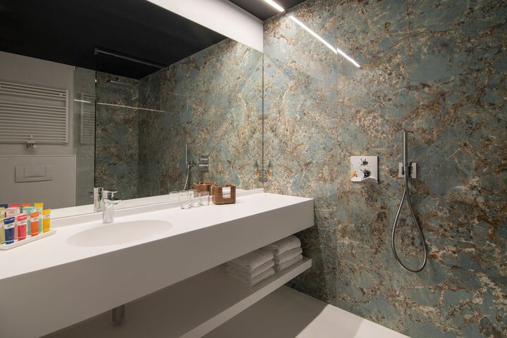 Clean Restrooms