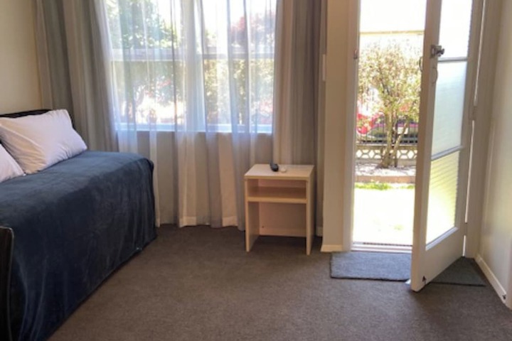 Room 53 of 80