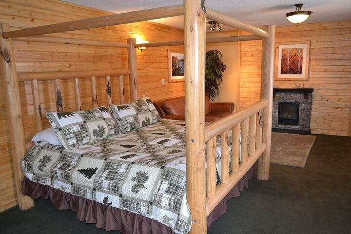 Room 3 of 23