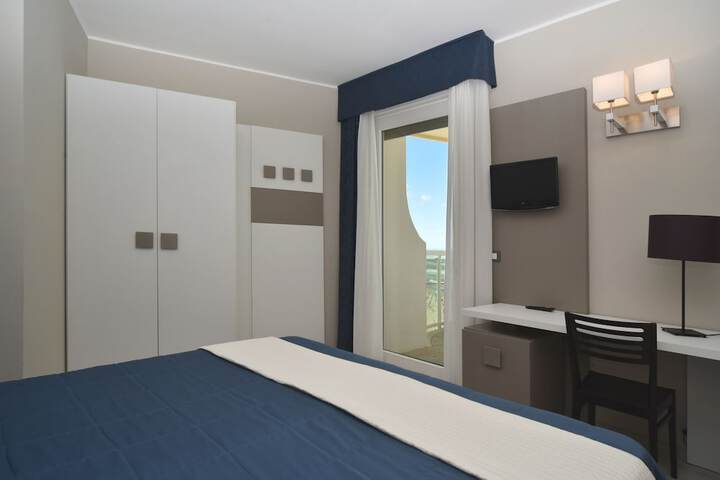 Room 75 of 115
