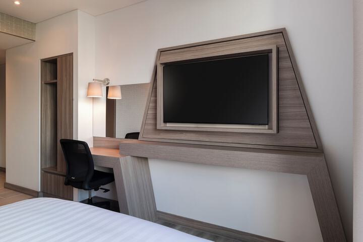 Room 14 of 61