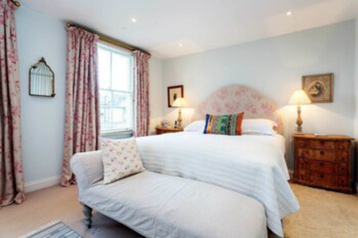Room 14 of 21