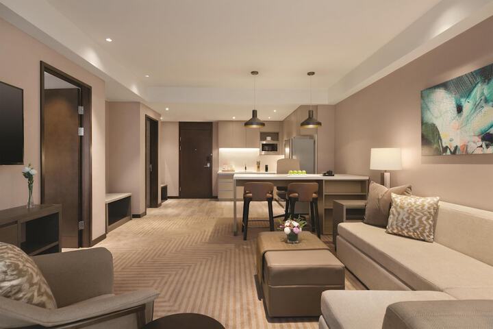 Room 15 of 44