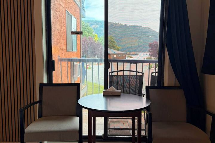 Room 17 of 58