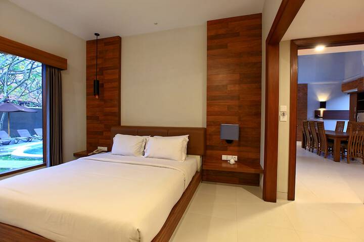 Room 14 of 103