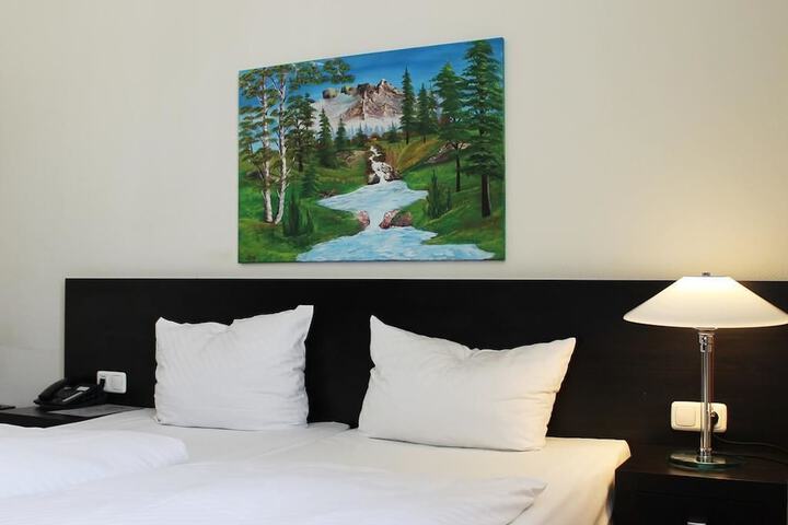Room 4 of 29