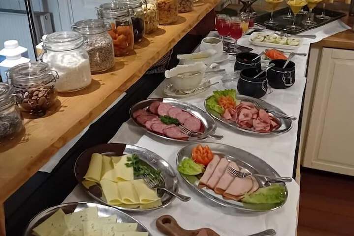 Breakfast buffet