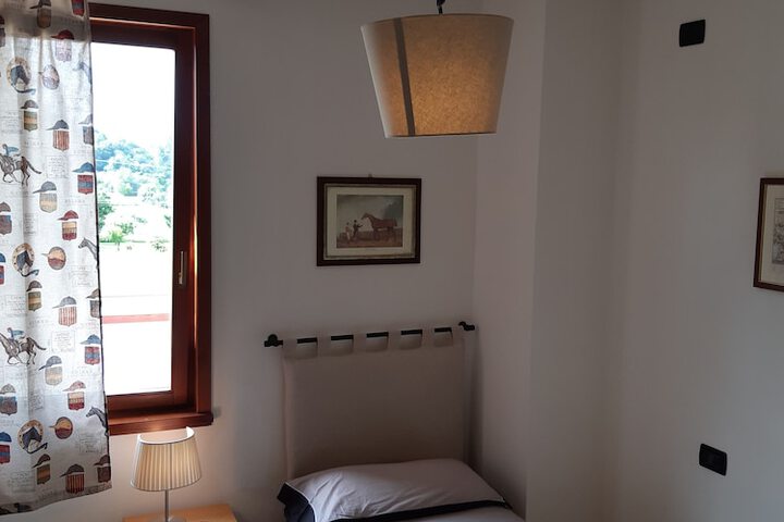 Room 14 of 27