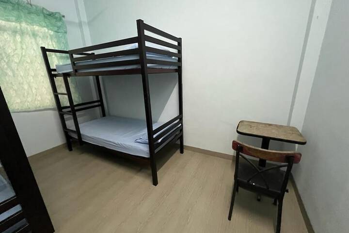 Room 17 of 38