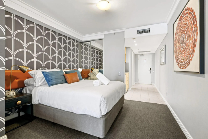 Room 3 of 12