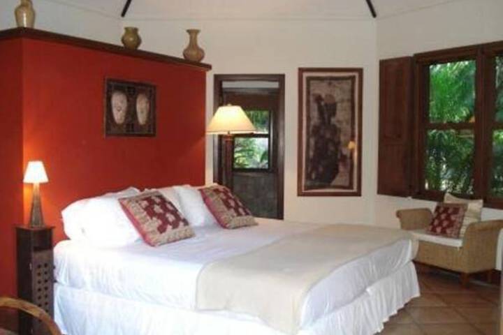 Room 2 of 9