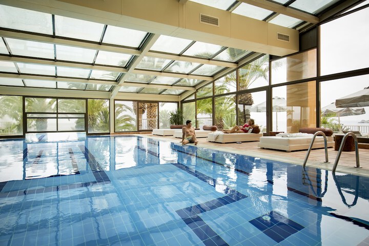 Pools & Facilities
