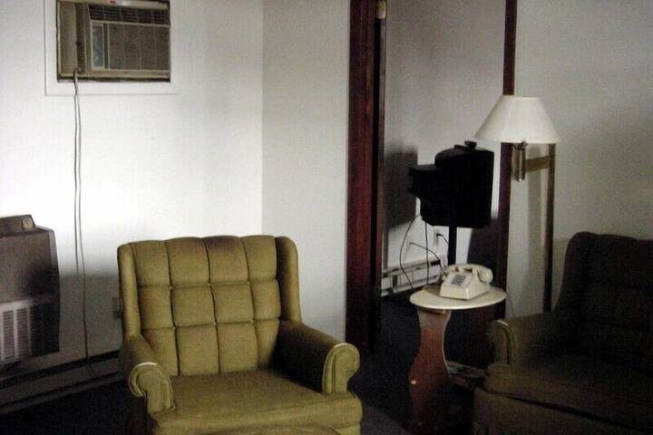 Room 41 of 67
