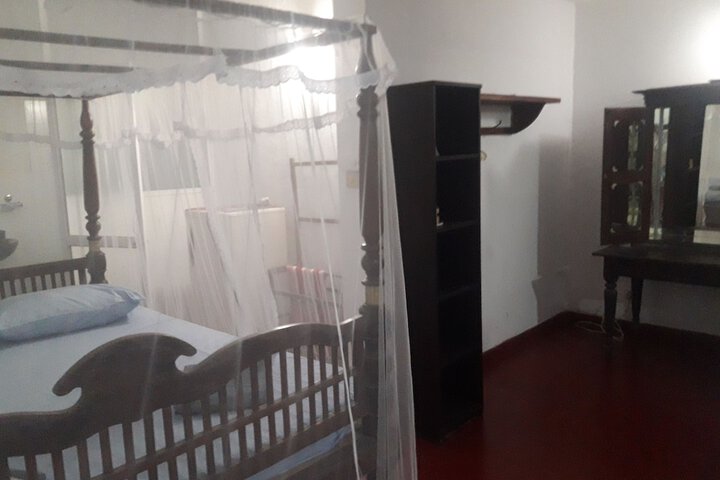 Room 30 of 49