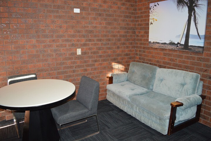 Room 10 of 40