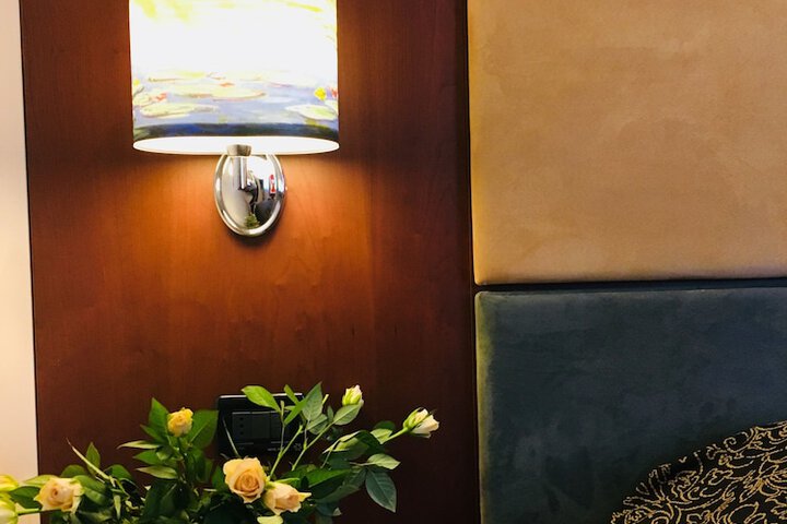 Room 17 of 48
