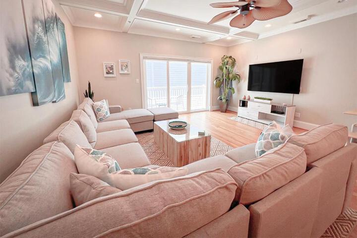Image of High Tide Hideaway by Sea Scape Properties