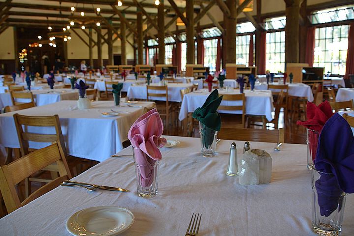Dining 20 of 40