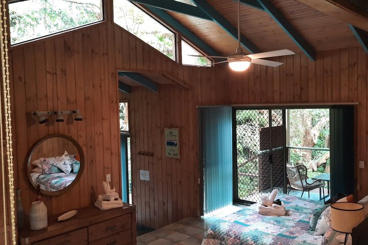 Room 14 of 66